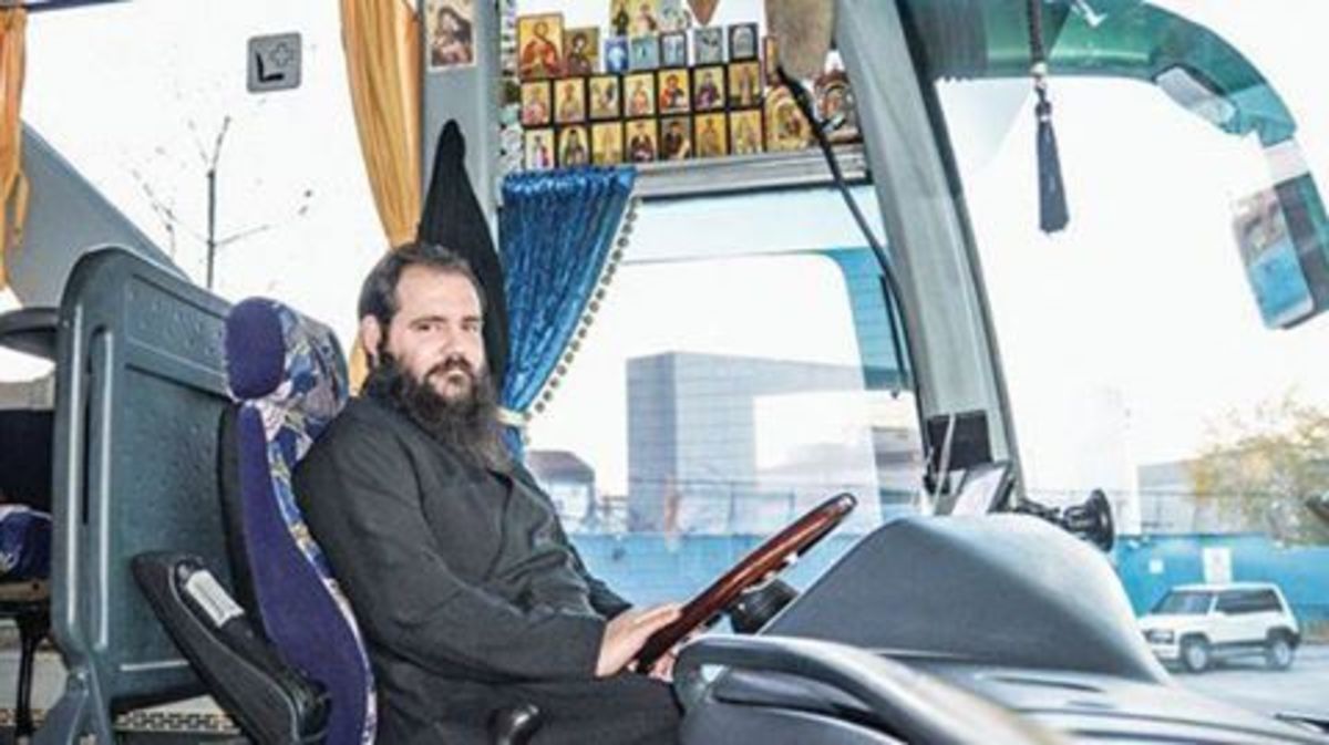 Οδηγός στα ΚΤΕΛ έγινε ιερέας