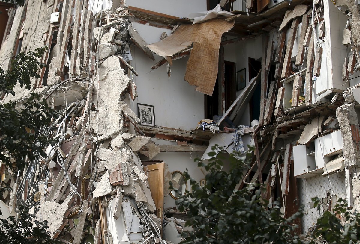 Πανικός από κατάρρευση κτιρίου στη Μαδρίτη – ΦΩΤΟ