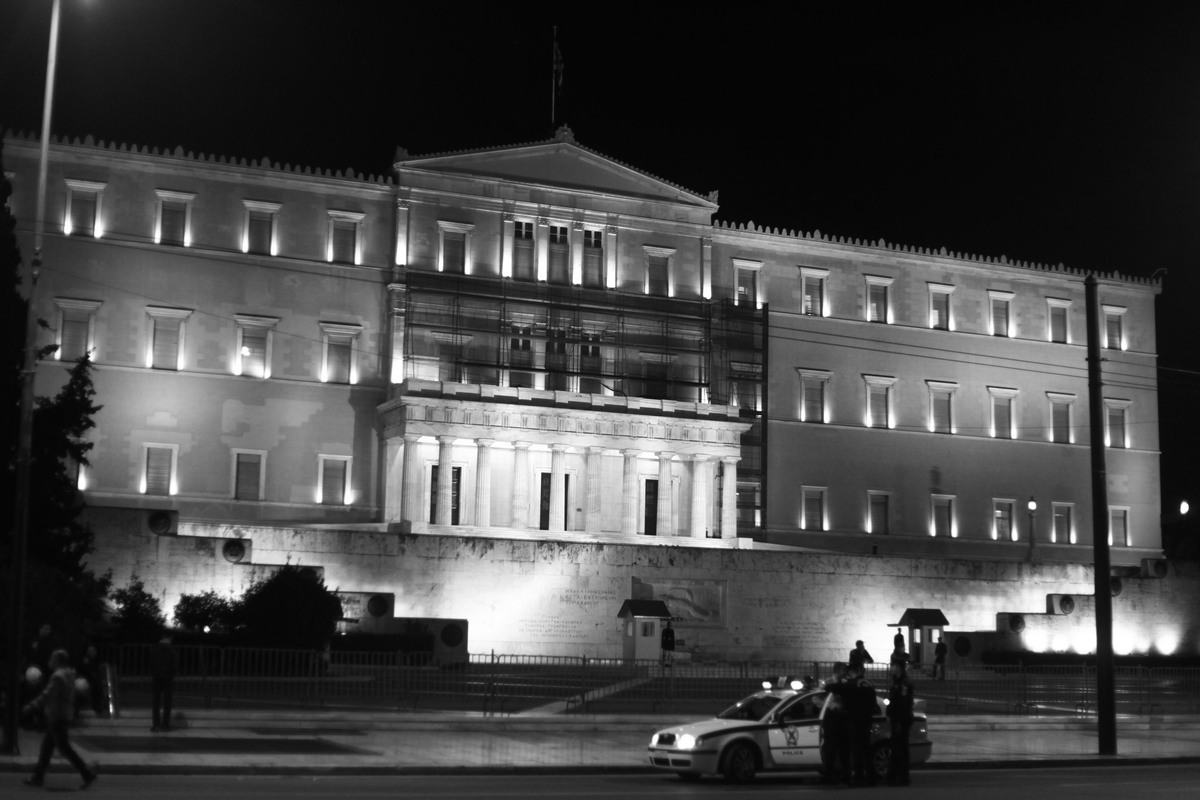 Ανασκόπηση 2015: Τα πολιτικά γεγονότα μιας χρονιάς που θα γράψει η Ιστορία