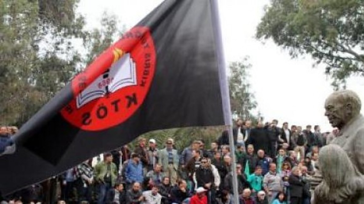Διαδηλώσεις στα κατεχόμενα λόγω της υποχρεωτικής εκμάθησης ελληνικών στα τ/κ σχολεία