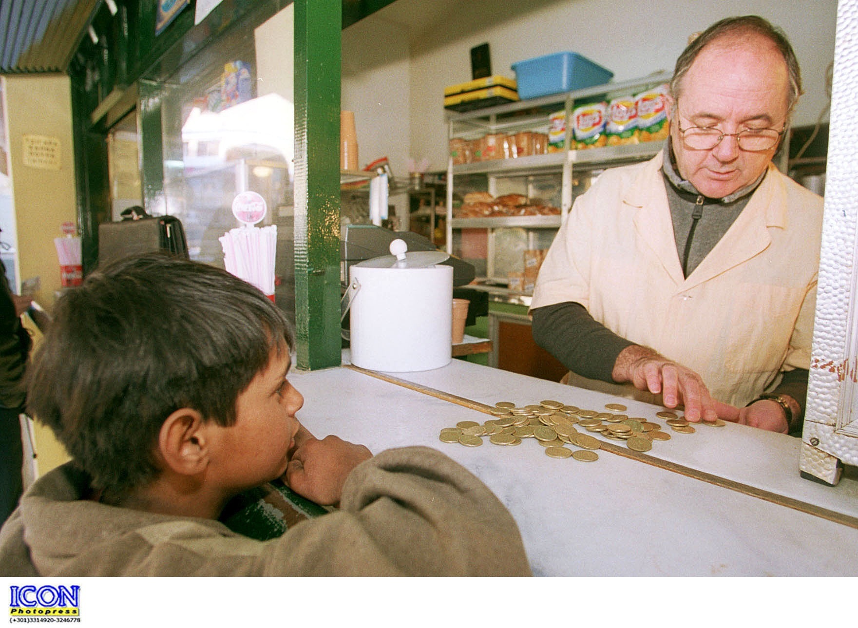 Μηνύσεις σε 17 σχολικά κυλικεία της Αττικής