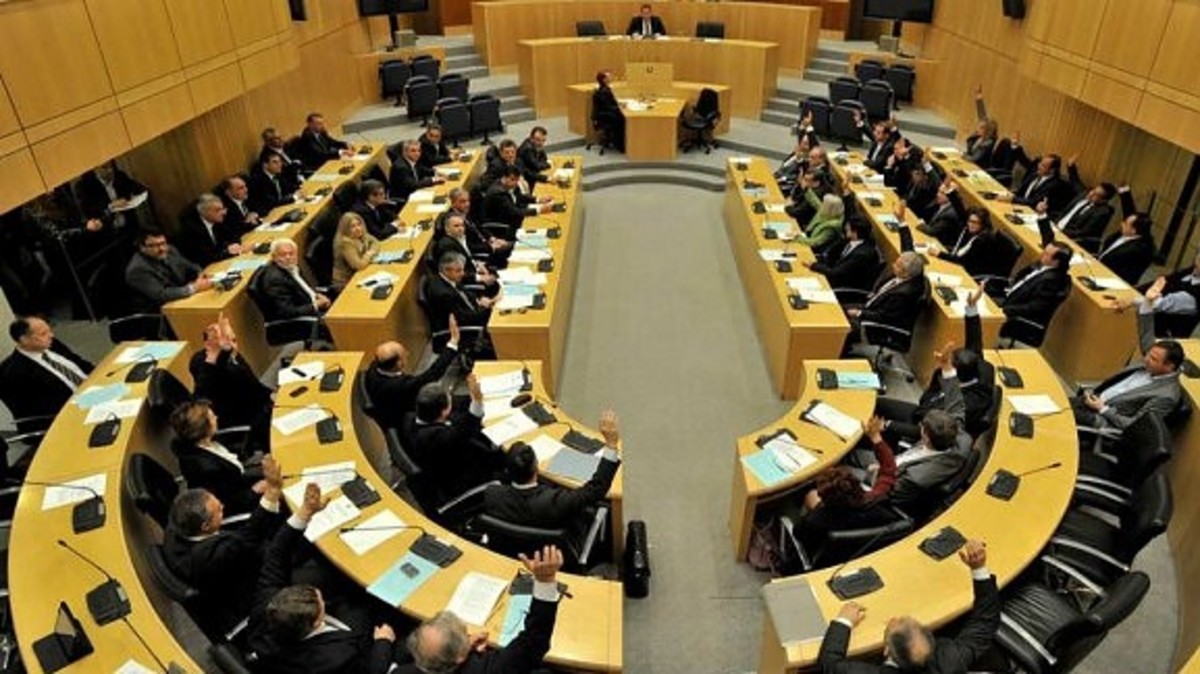 Κύπρος: Απορρίφθηκε τελικά το νομοσχέδιο για τις αποκρατικοποιήσεις