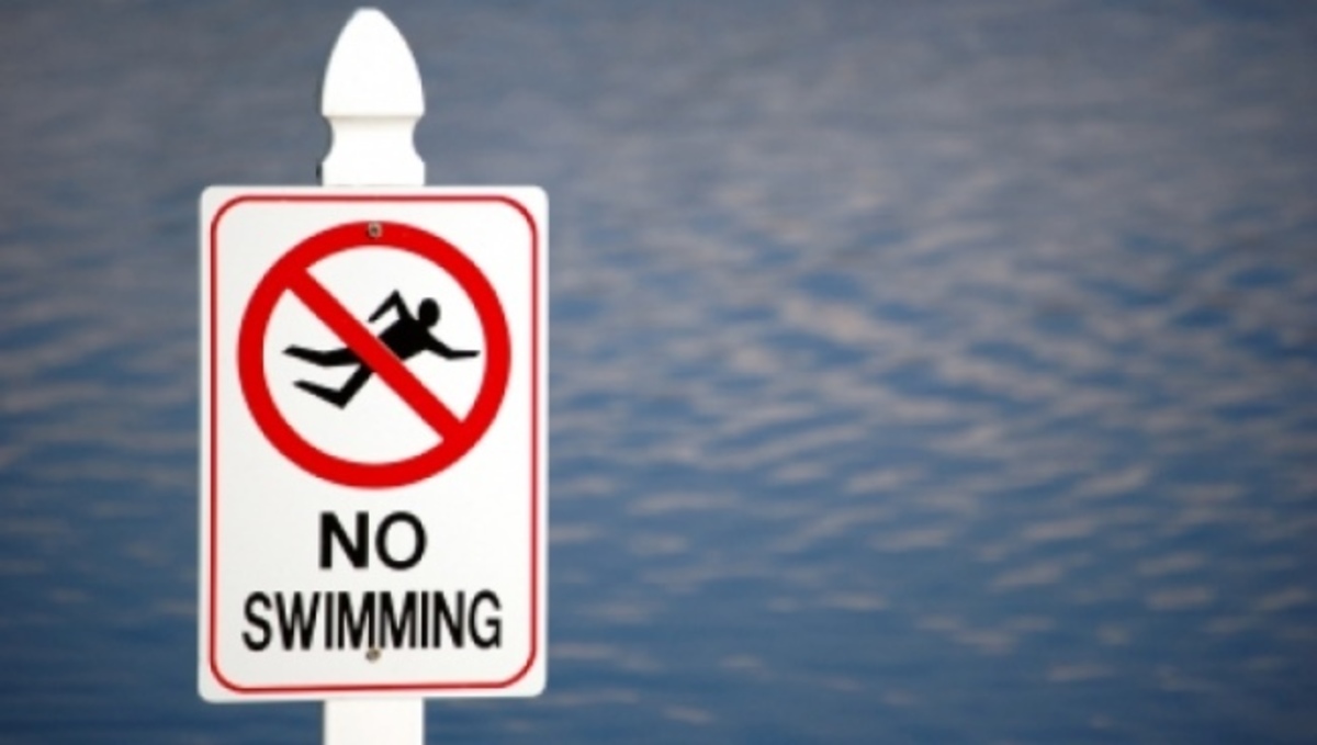 Τι ισχύει ακριβώς για το κολύμπι στη θάλασσα μετά από επέμβαση κύστη κόκκυγος