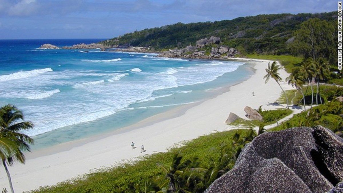 Αυτή είναι η καλύτερη παραλία στον κόσμο! Είναι η Grande Anse και βρίσκεται στο νησί La Digue στις Σεϋχέλλες