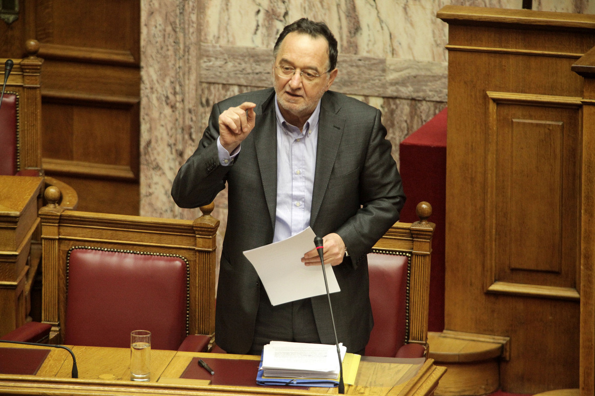 Λάδι στη φωτιά ρίχνει ο Λαφαζάνης λίγο πριν το κρίσιμο Brussels Group – Απέναντι στην Ελλάδα και οι ΗΠΑ