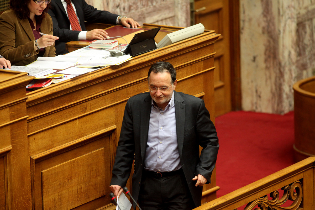 Λαφαζάνης: Στηρίζουμε ΤΑΡ, αλλά με αντισταθμιστικά οφέλη