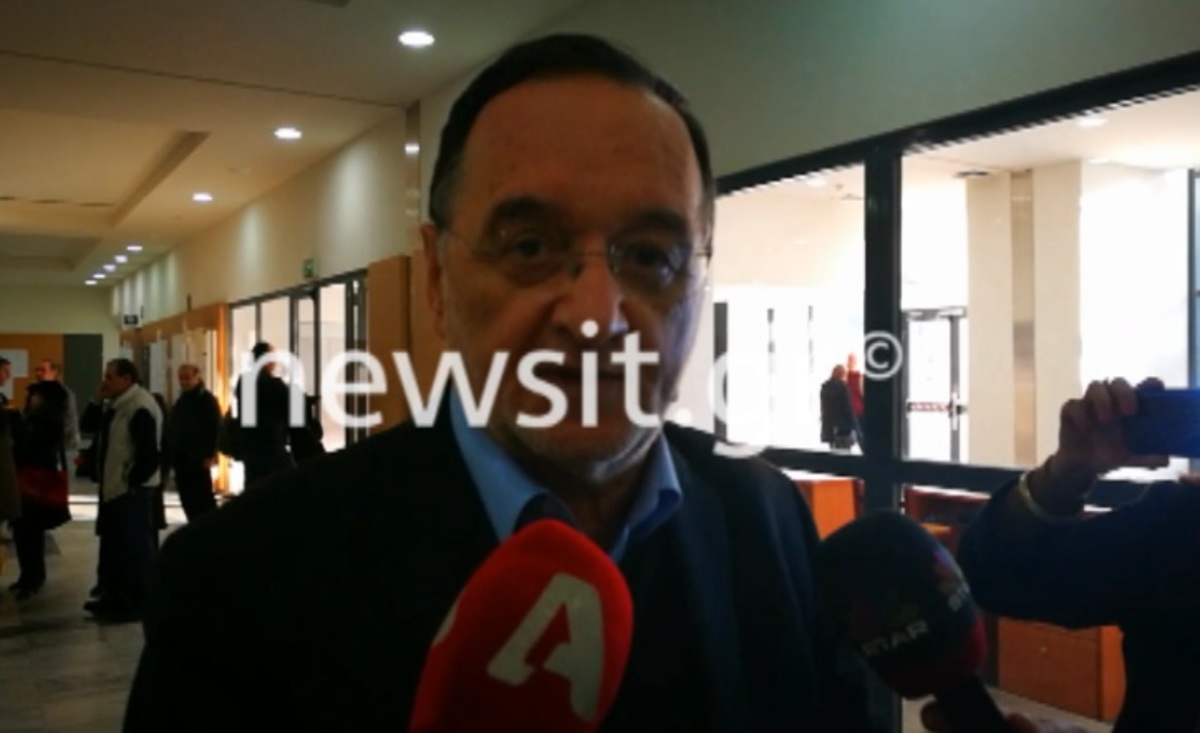 Λαφαζάνης για ευρώ