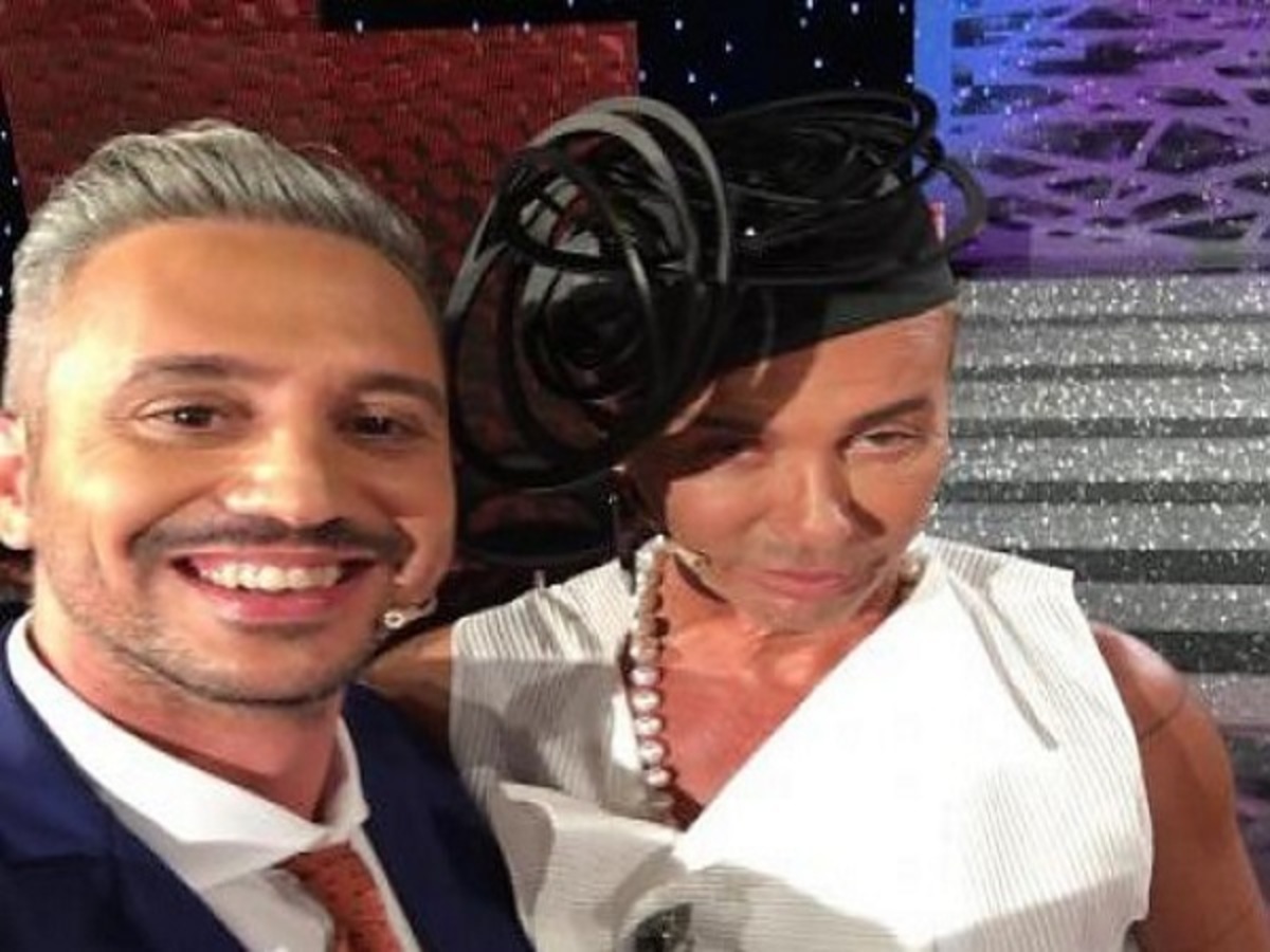 Σε ποιο κανάλι πάει το Τσαντίρι του ο Λάκης Λαζόπουλος;