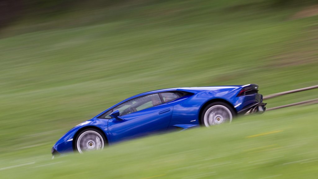 Η Lamborghini σκέφτεται κι ένα ακόμα, μικρότερο μοντέλο