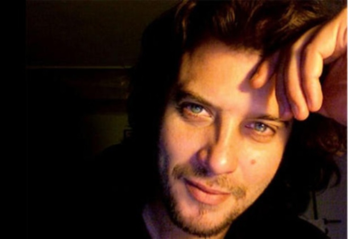 Ο Λιβιεράτος αποκαλύπτει στον αέρα ποια διάσημη απάτησε με την Αδάμ!