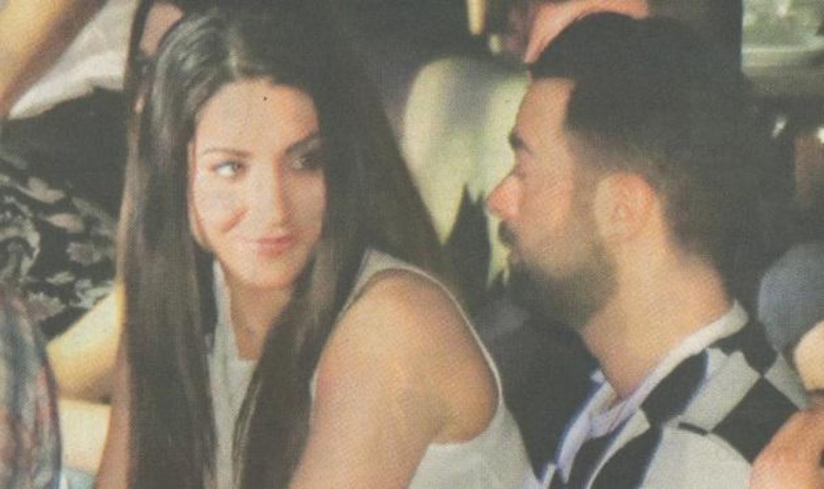 Ηλίας Βρεττός: Τα “έσπασε” στα μπουζούκια με τη Φελίσια Λαπάτη!