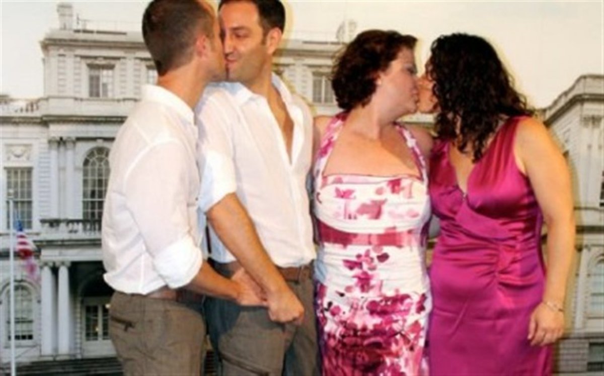 Διπλός gay γάμος για δύο αδέρφια από τη Λάρισα