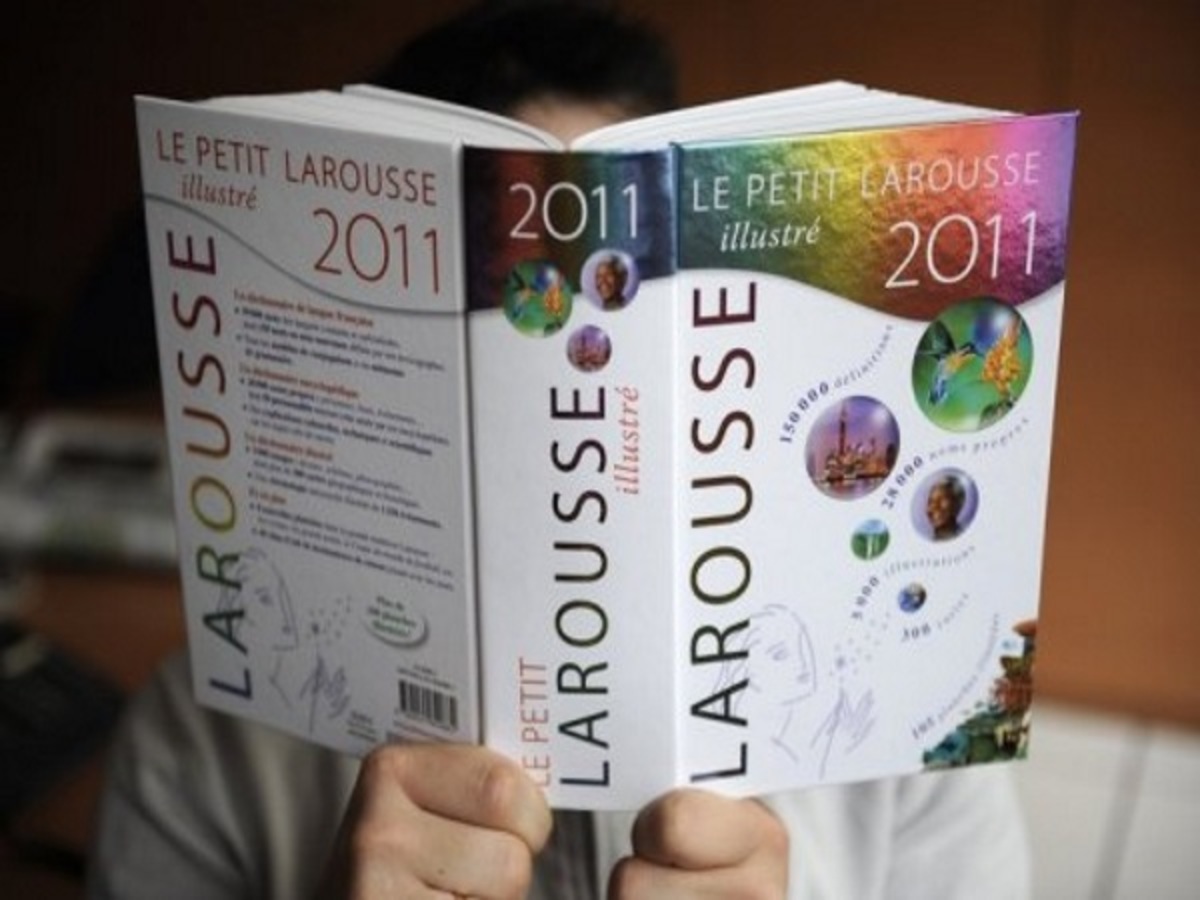 Il dizionario di Petit Larousse e Robert è stato pubblicato a giugno con da 150 a 200 nuove parole nelle voci