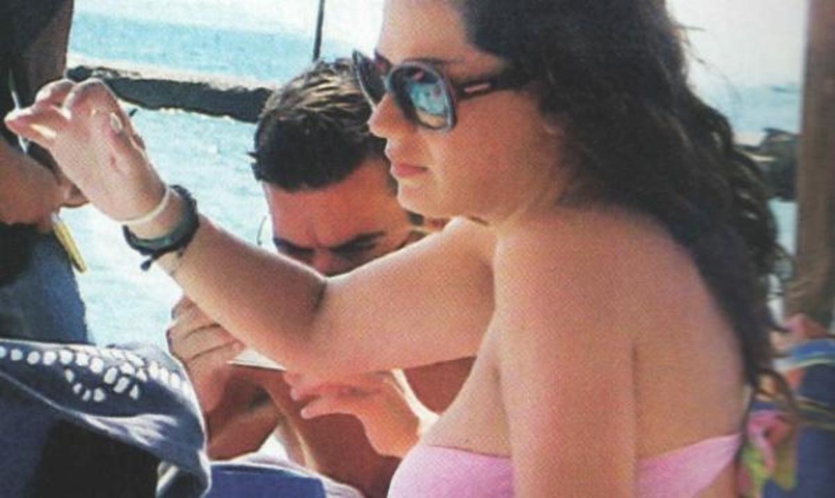 Β. Λασκαράκη: Δες την ηθοποιό με μαγιό στον έβδομο μήνα της εγκυμοσύνης της!