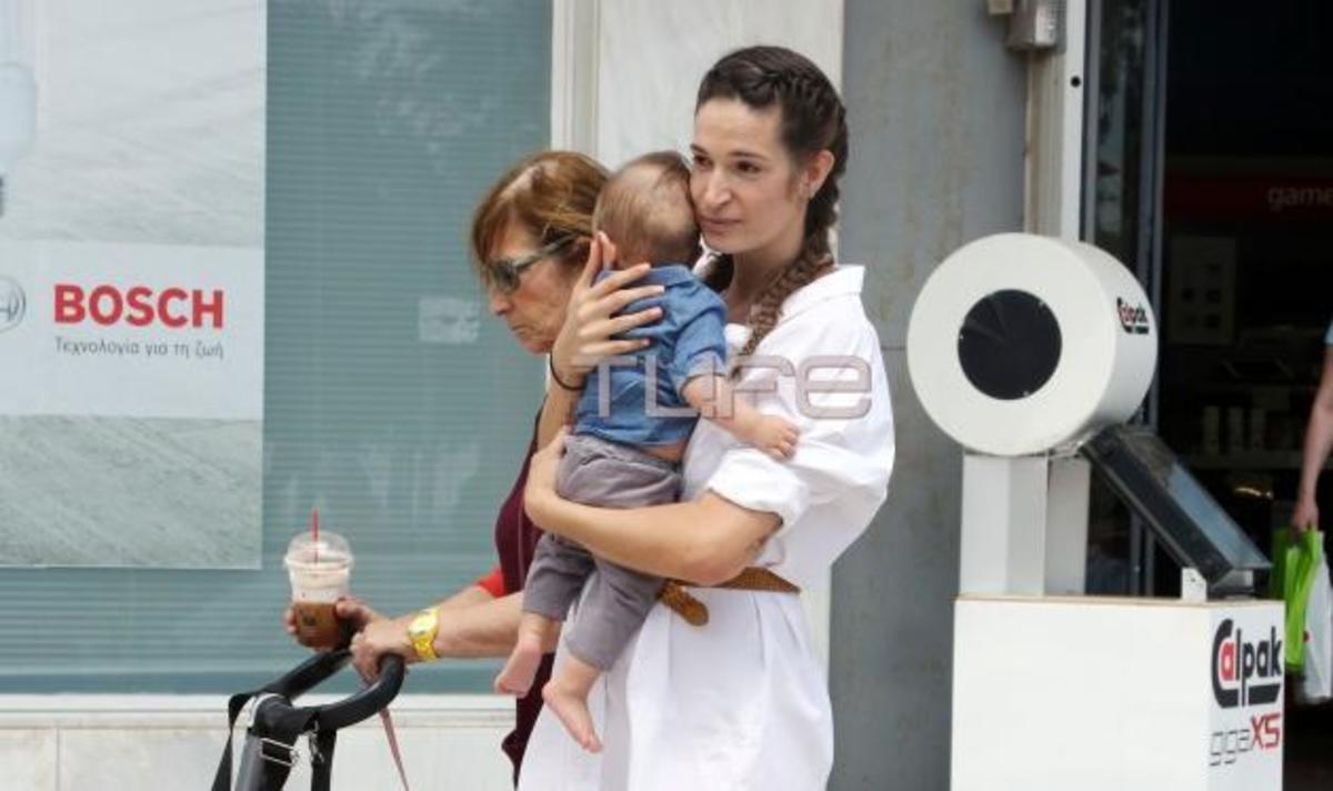 Εύα Λάσκαρη: Με μίνι φόρεμα και εντυπωσιακή σιλουέτα 5 μήνες απο τη γέννηση του γιου της!