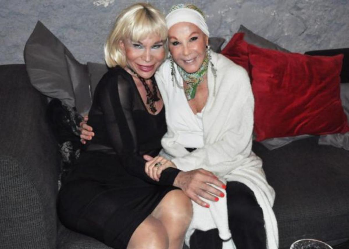 Η Ζωή Λάσκαρη στην επίσημη πρεμιέρα της τρανσέξουαλ Εύας Κουμαριανού! Φωτογραφίες