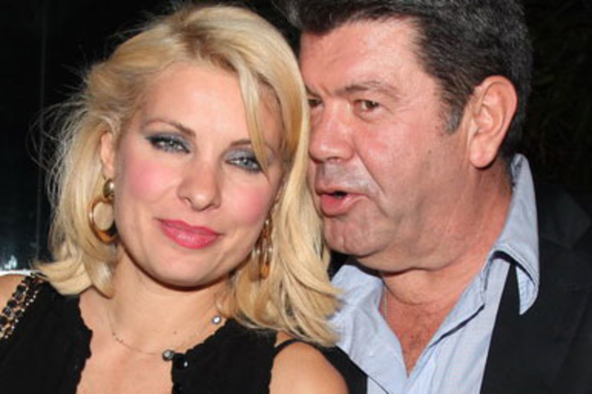 Μενεγάκη-Λάτσιος: Μαζί για τα γενέθλια της Λάουρας!