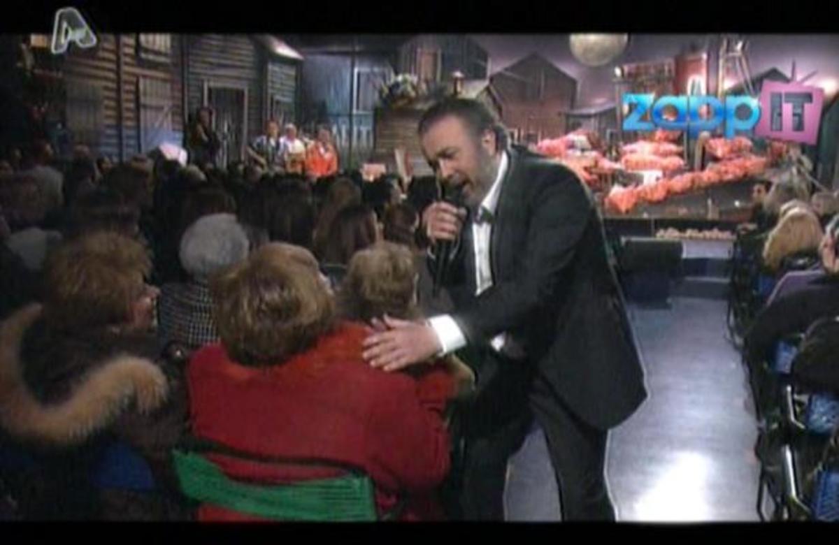 Ποιοι βρέθηκαν στη σκηνή του “Αλ Τσαντίρι” με τον Λ. Λαζόπουλο το βράδυ της Τρίτης;