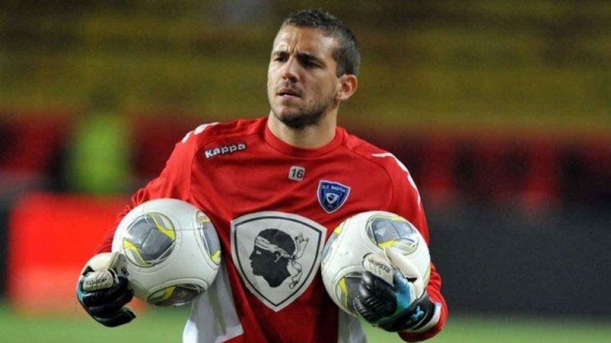 Ο Ολυμπιακός διαψεύδει για Λέκα! Το πλάνο του για τον τερματοφύλακα