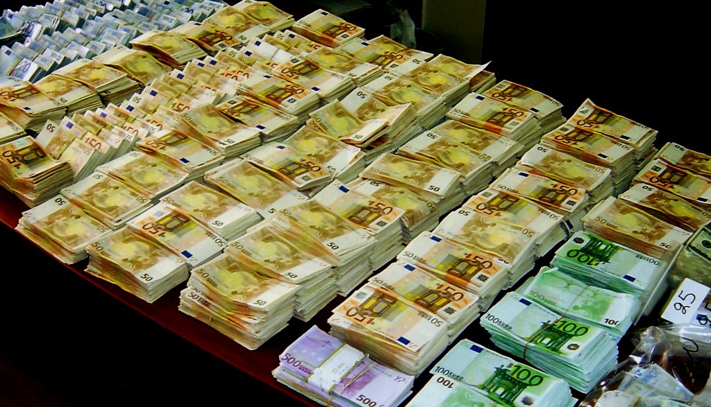 Επαναγορά ελληνικών ομολόγων στο 25% προτείνει η Γερμανία – Όλα τα σενάρια για το Eurogroup