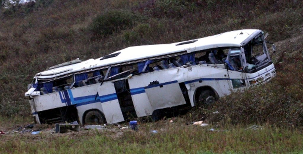 Επτά τραυματίες από εκτροπή λεωφορείου στα Γιάννενα