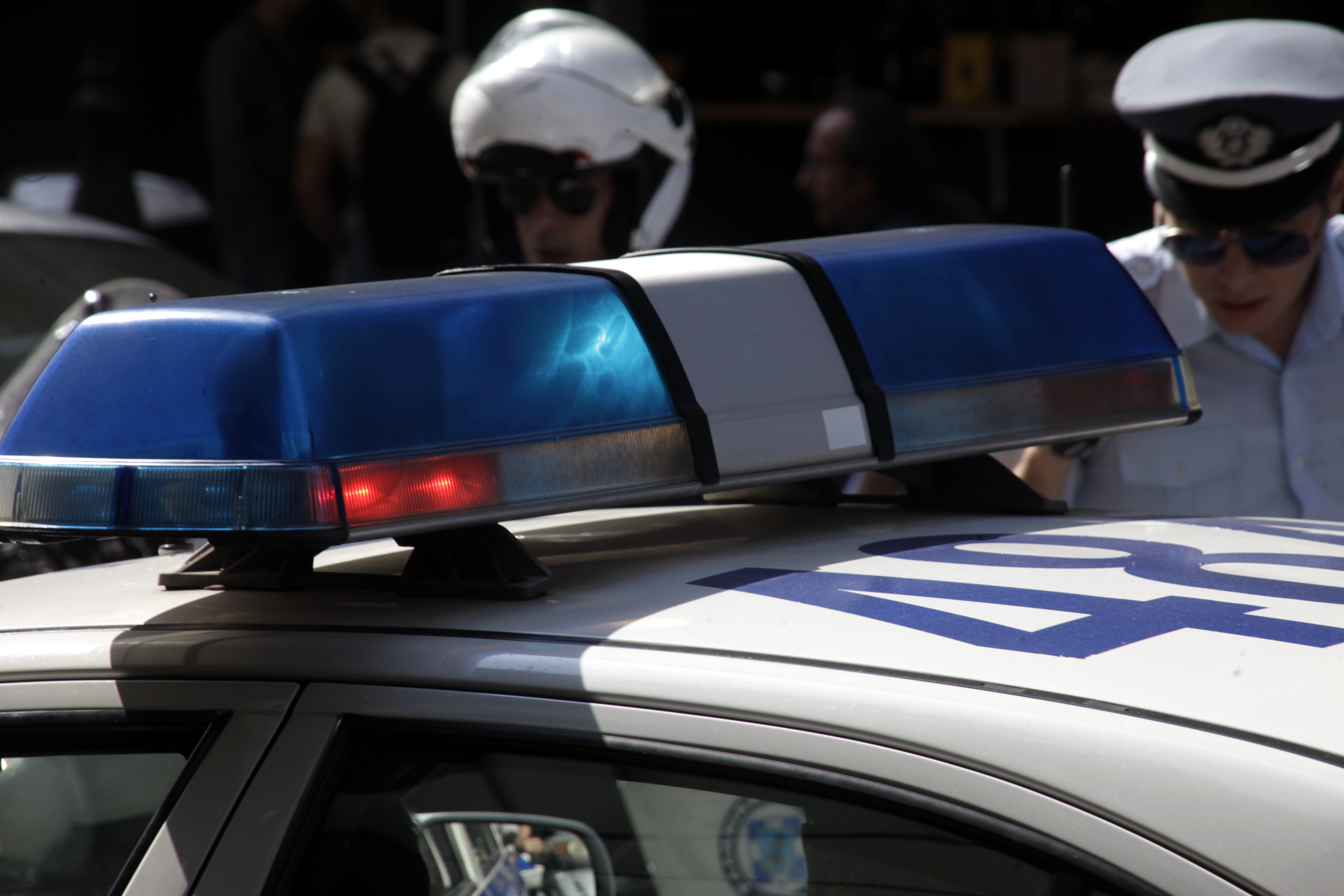 Ληστές οπλισμένοι σαν αστακοί “σήκωσαν” μεγάλο χρηματικό ποσό από την ΕΥΔΑΠ στην Γλυφάδα
