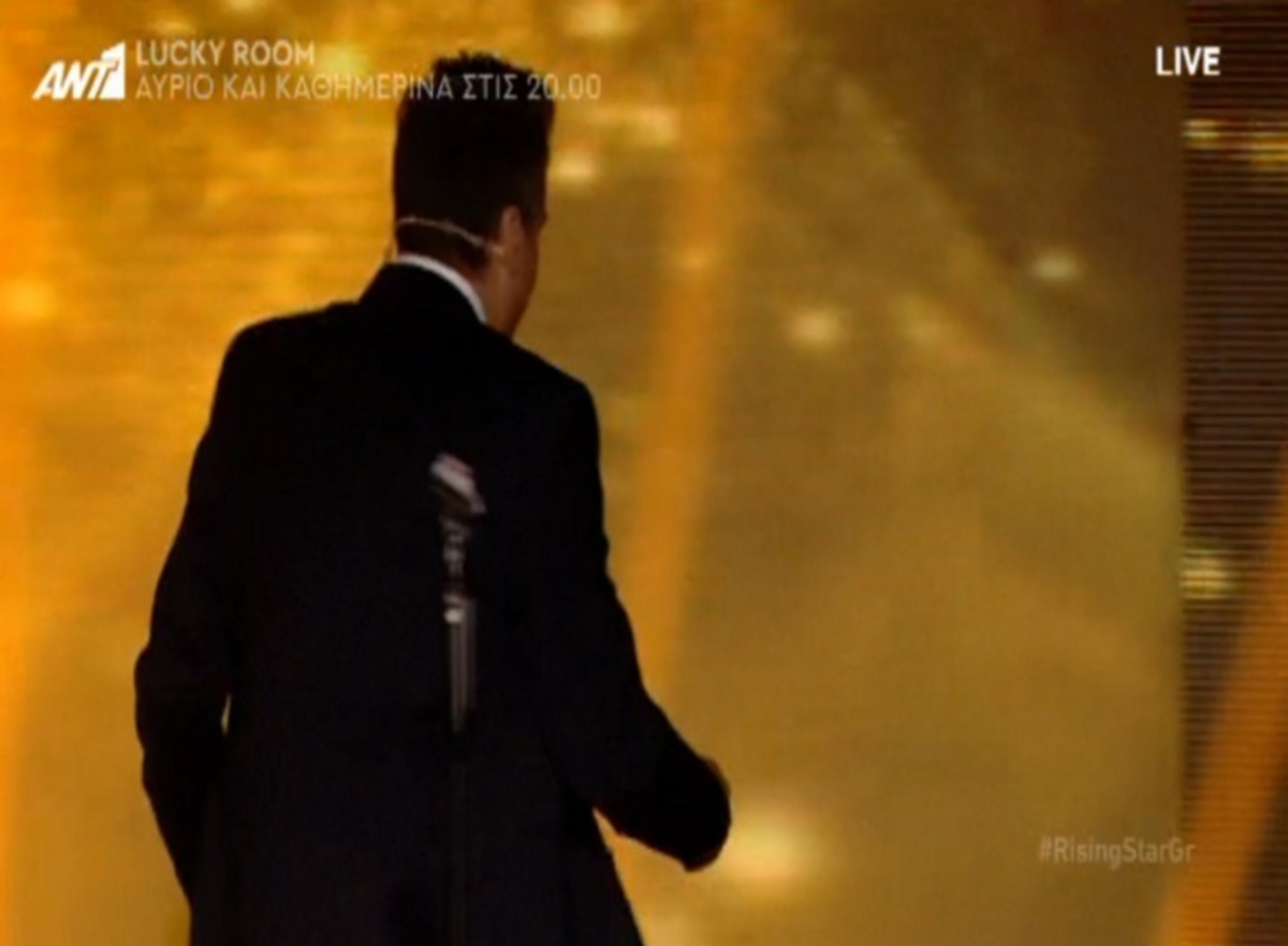 Ατύχημα στον αέρα του Rising Star! Έπεσε η διαγωνιζόμενη στη σκηνή!
