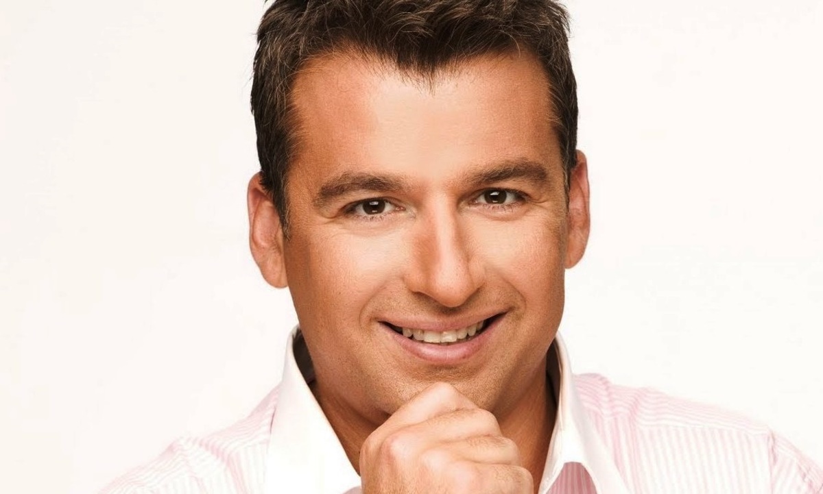 Τι γράφει ο Γιώργος Λιάγκας για τον εθνικό αλληλοσπαραγμό;