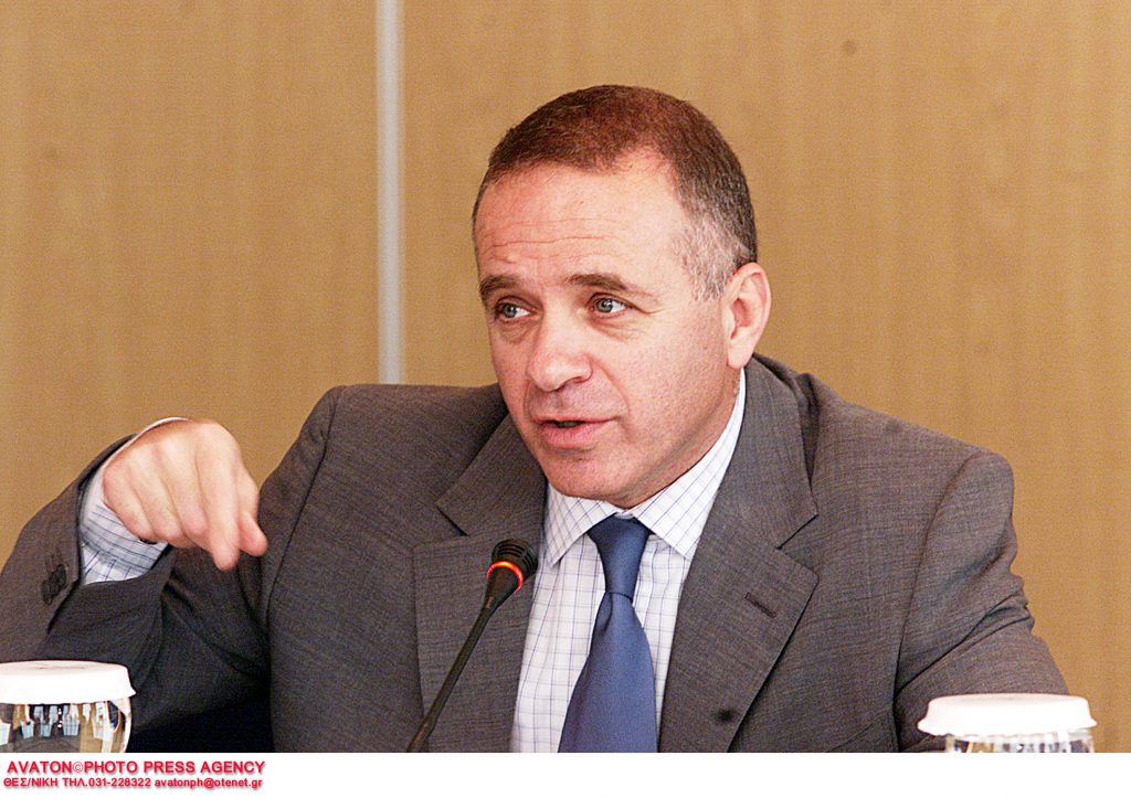 Έφοδος εισαγγελέων στο γραφείο και το σπίτι του Θωμά Λιακουνάκου – Ερευνάται η εμπλοκή του στις μίζες για τα εξοπλιστικά