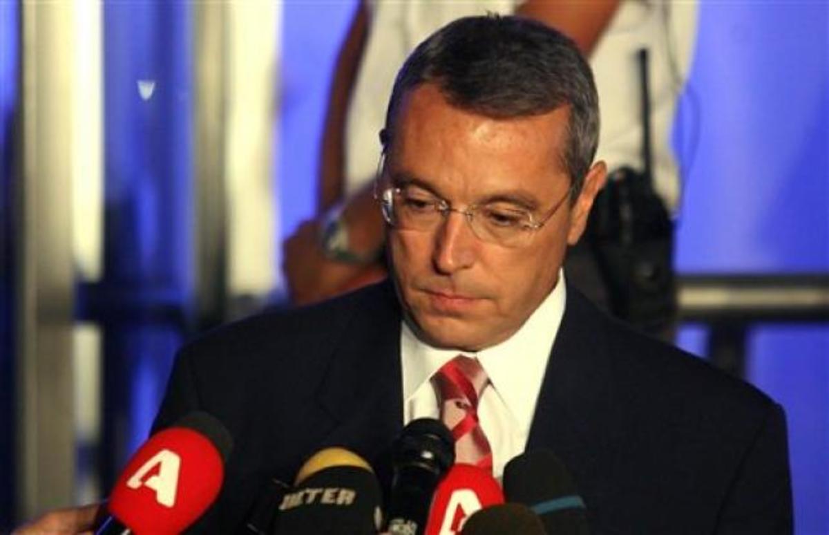 Σήμερα μάλλον λέει το “ναι” ο Αιμίλιος Λιάτσος στην ΕΡΤ