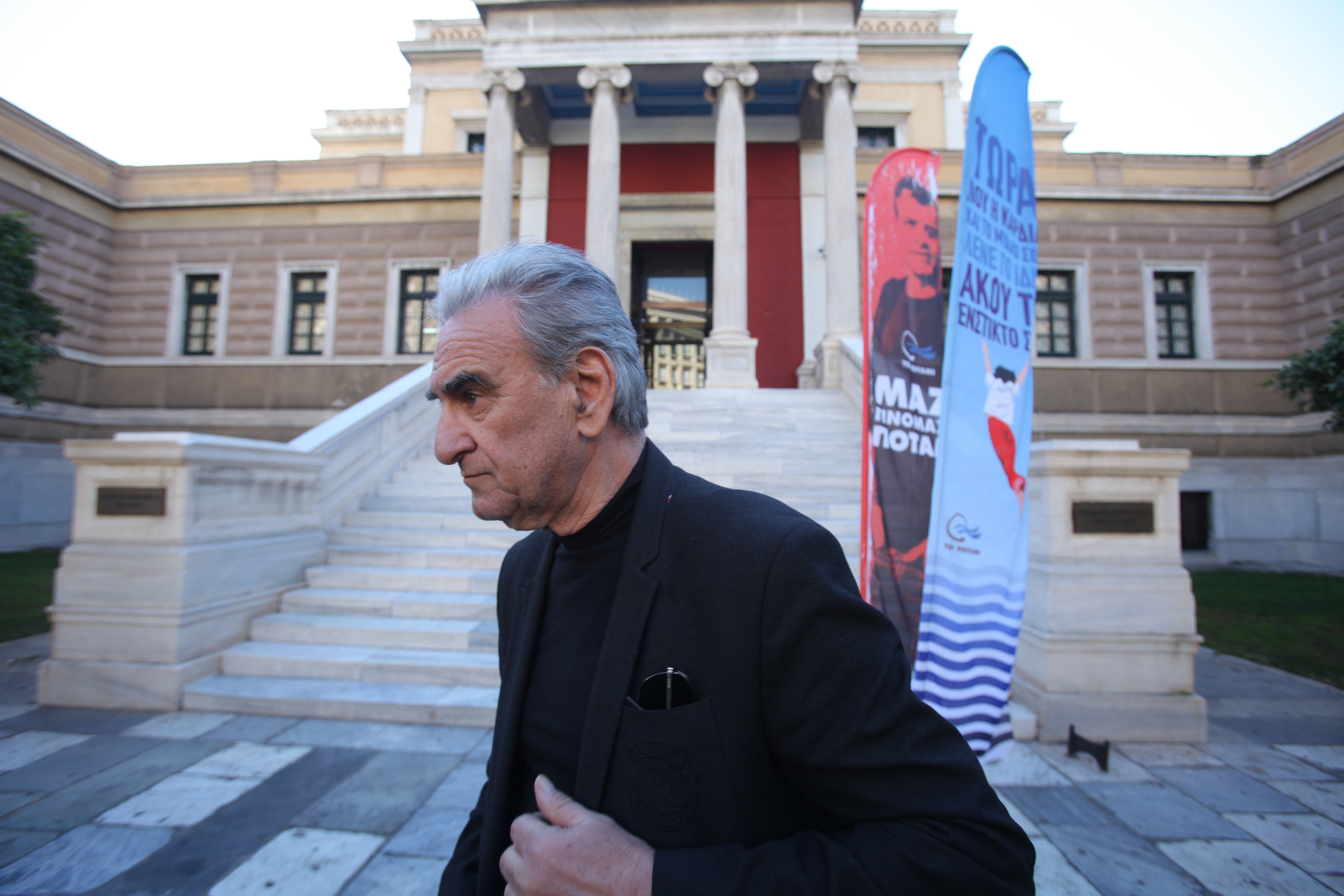 Λυκούδης για Παπαδημούλη: “Γνωστοί κομπλεξικοί και ζηλόφθονες”