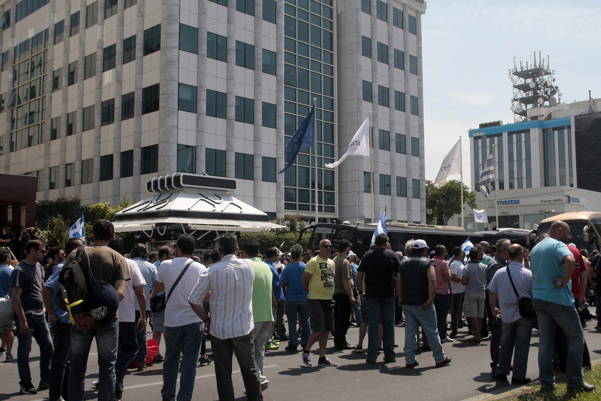Σπάει η απεργία των λιμενεργατών στον Πειραιά – Συνεχίζουν στη Θεσσαλονίκη