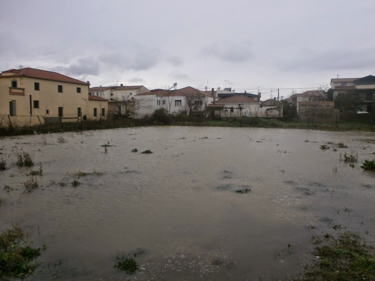 Λήμνος: Σε επιφυλακή για πλημμύρες – Διακοπές στην υδροδότηση (ΦΩΤΟ)