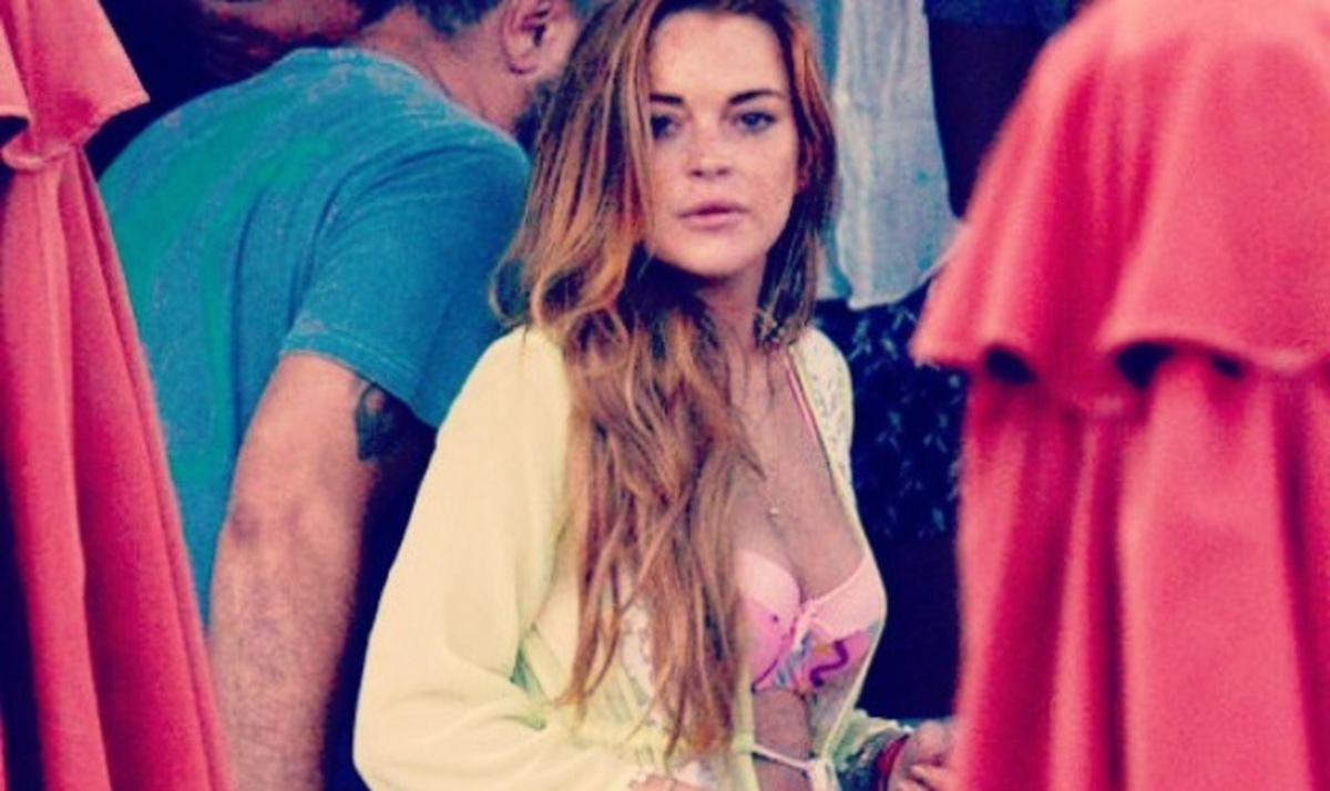 Η Lindsay Lohan ήρθε και πάλι για διακοπές στην Ελλάδα! ΦΩΤΟ