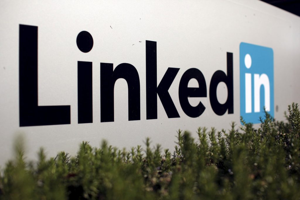 Η Microsoft εξαγόρασε το Linkedin!