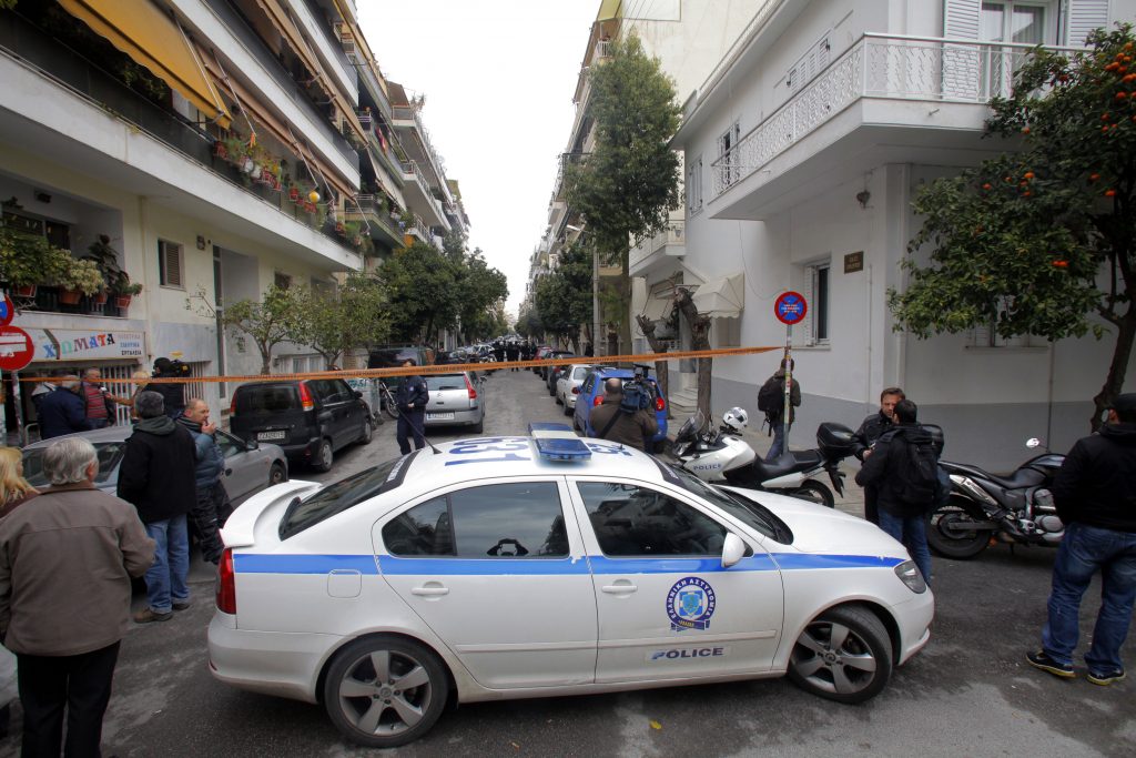 Λήστεψαν 40.000 ευρώ από ηλικιωμένο