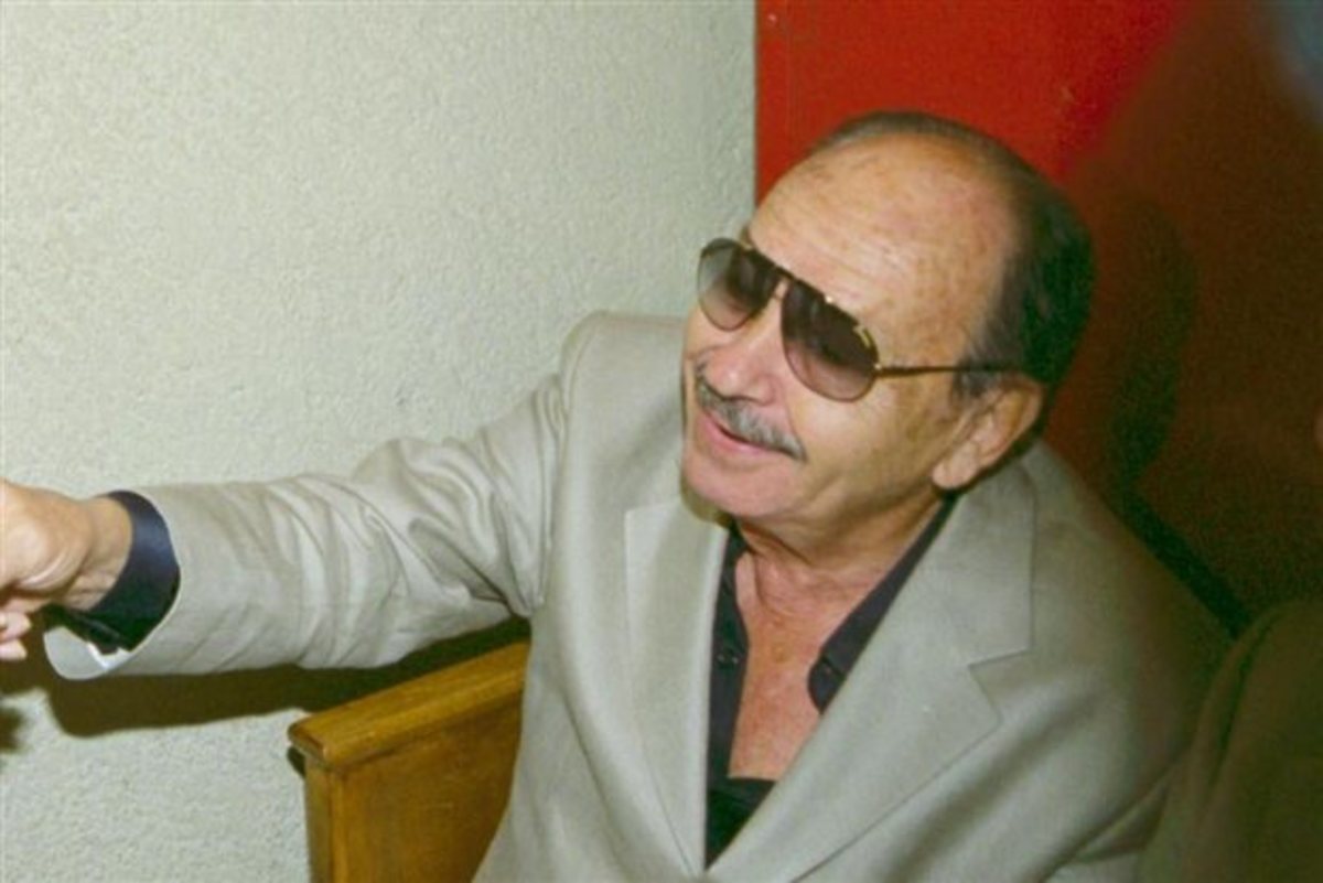 Μαρτυρικός θάνατος για τον Β.Λιβαδά – Ο θεατρικός συγγραφέας και επιχειρηματίας εγκλωβίστηκε στη φωτιά του διαμερίσματος του