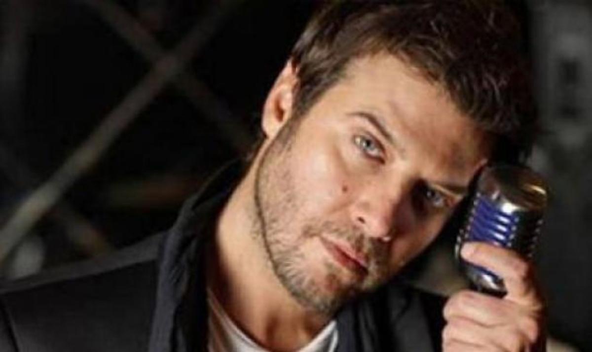 Λ. Λιβιεράτος: Με ποιον ανέβηκε στη σκηνή μετά την περιπέτεια της υγείας του;