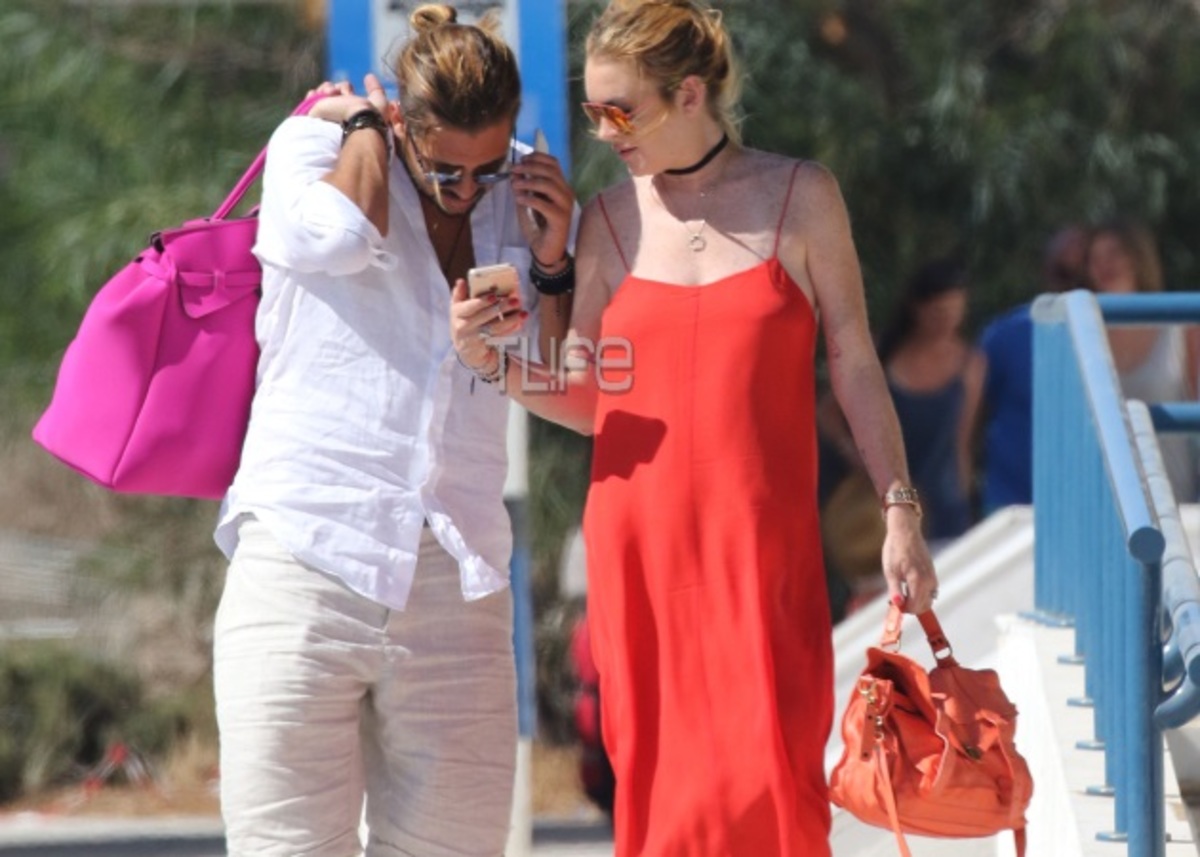 Lindsay Lohan – Ντένης Παπαγεωργίου: Νέες φωτογραφίες από τις βόλτες τους στη Μύκονο!