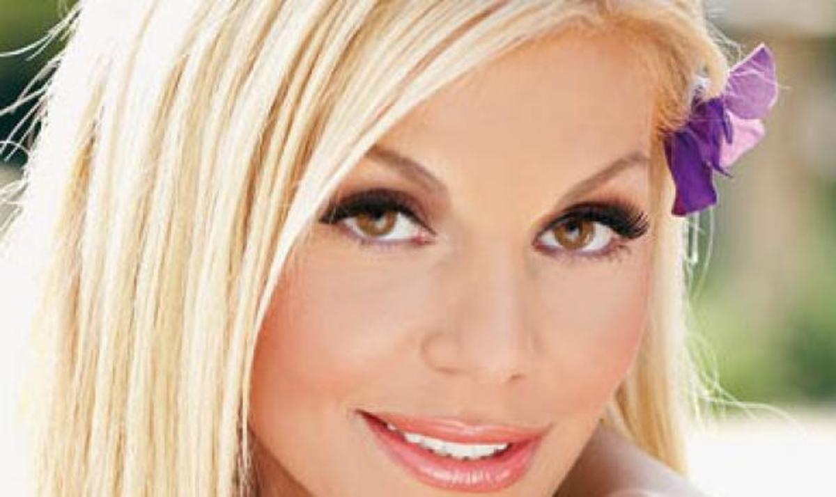 Πού χάθηκε η Βάσια Λόη; Δες τις αλλαγές στην εμφάνισή της!