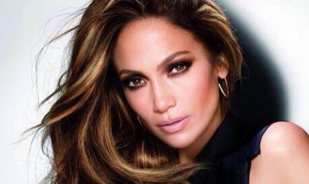 Η προκλητική φωτογραφία της Jennifer Lopez που έβαλε “φωτιά” στο διαδίκτυο!