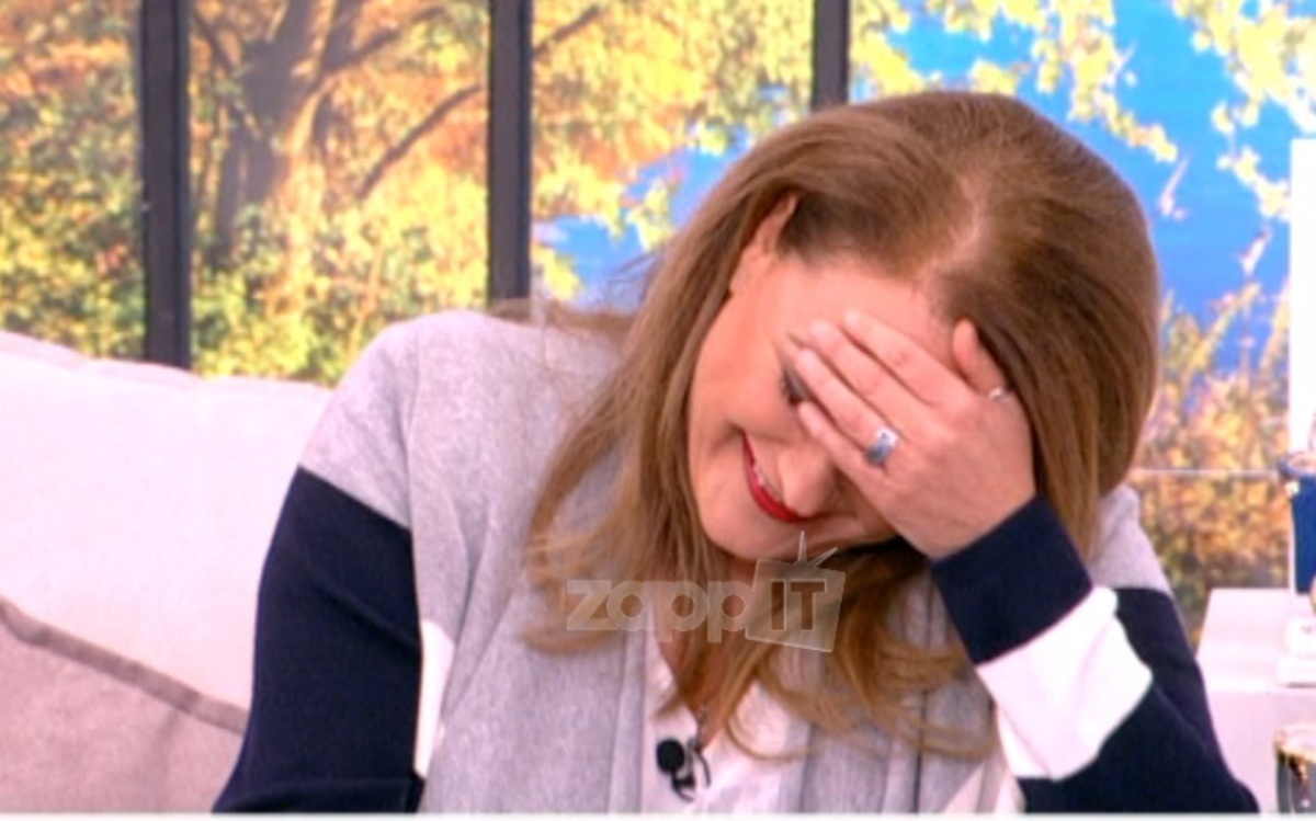 Κρύφτηκε από αμηχανία η Ρένια Λουιζίδου με την αποκάλυψη του Πουλόπουλου!