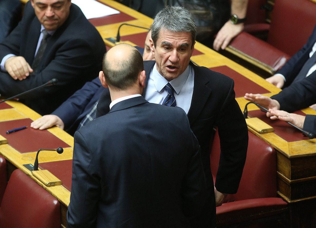 Λοβέρδος: Να δώσει εξηγήσεις ο Τσίπρας για τα εξοπλιστικά