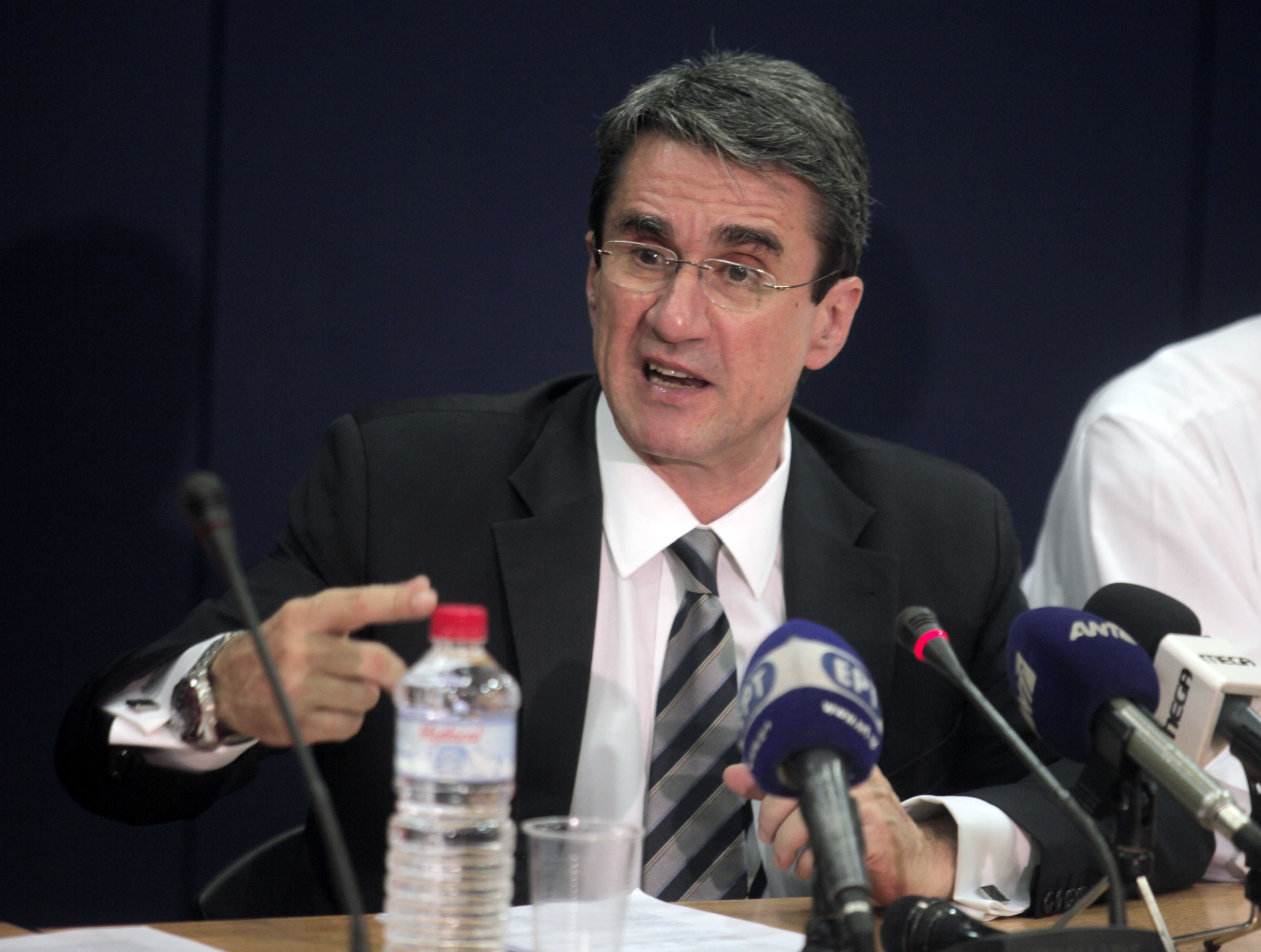 Λοβέρδος κατά Σαλμά για το νέο σύστημα παρακολούθησης φαρμάκων! Γιατί τον κατηγορεί