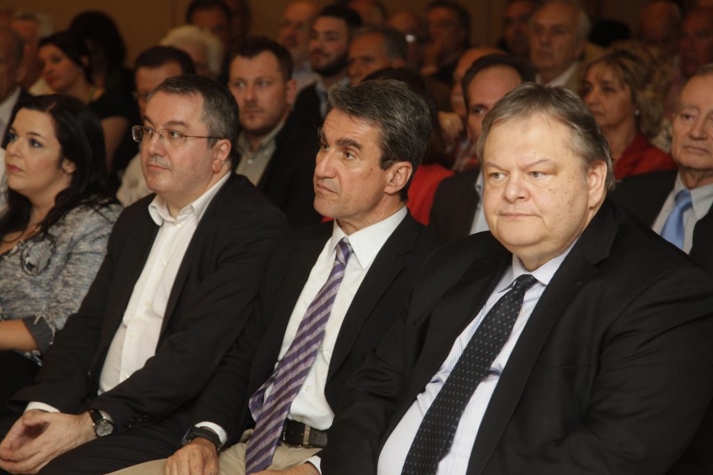 Επιστρέφει στο ΠΑΣΟΚ ο Ανδρέας Λοβέρδος