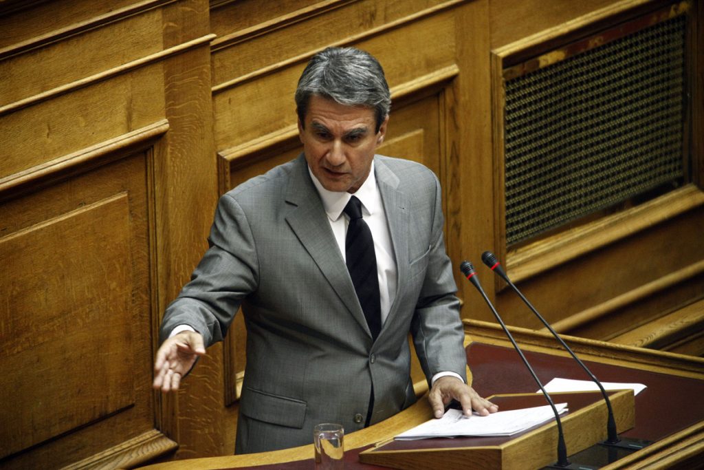 Λοβέρδος: Θυμίζει δικτατορία ο τρόπος επιλογής της επιτροπής για το Σύνταγμα