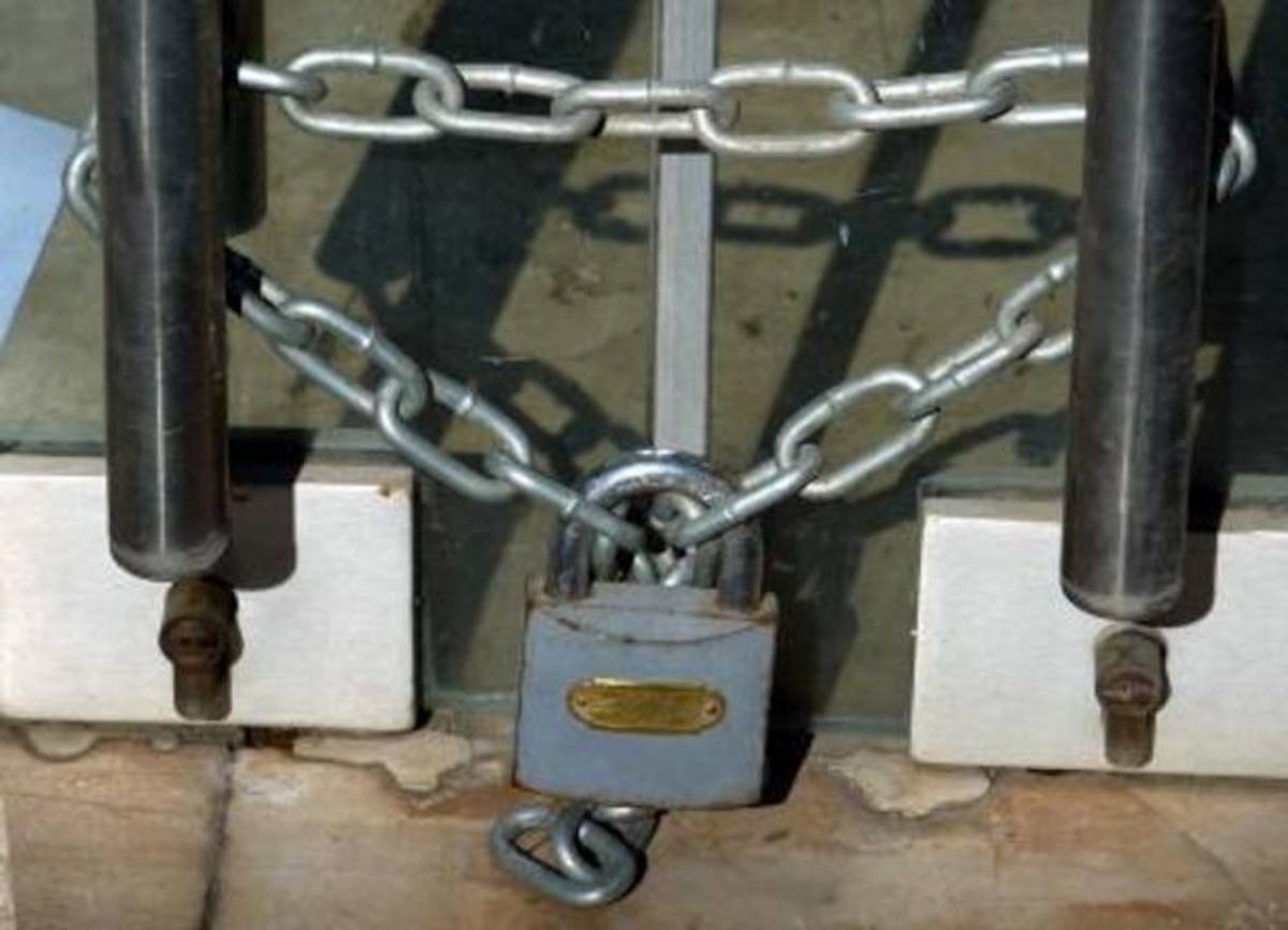 Η κρίση ”τρώει” τα είδη τεχνολογίας