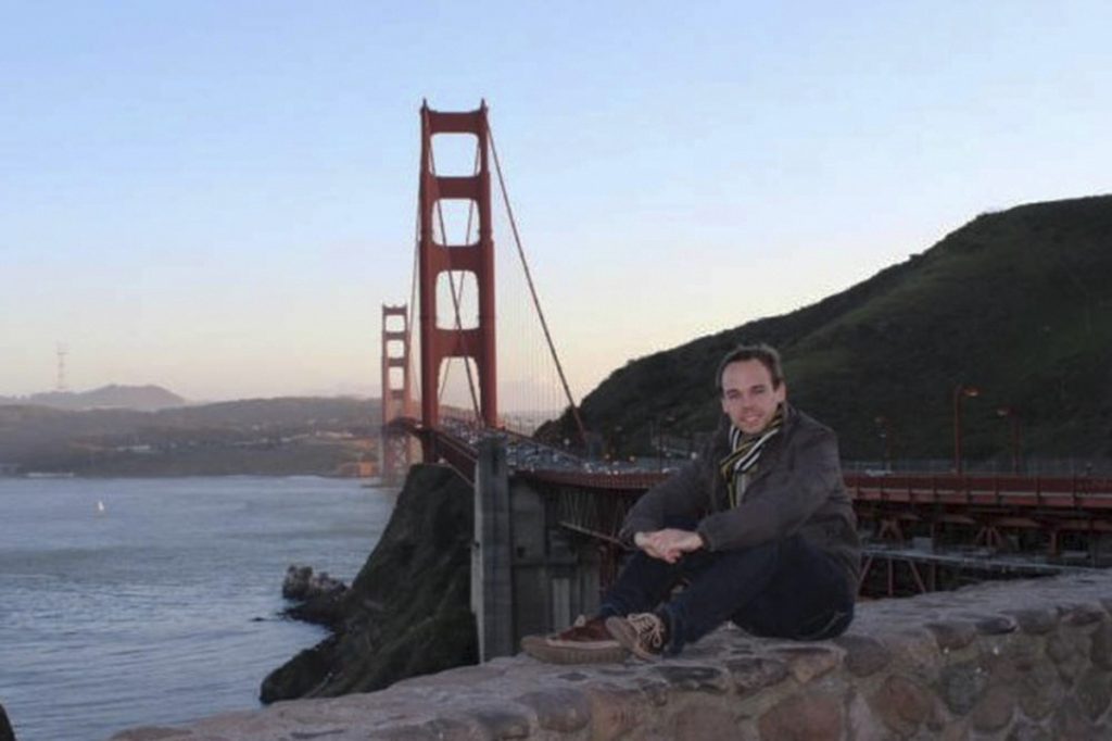 CNN: Ο Andreas Lubitz δεν είχε περάσει από ψυχολογικά τεστ – Είχε διακόψει την εκπαίδευσή του για έξι χρόνια – Έριξε εσκεμμένα το Airbus στις Άλπεις!