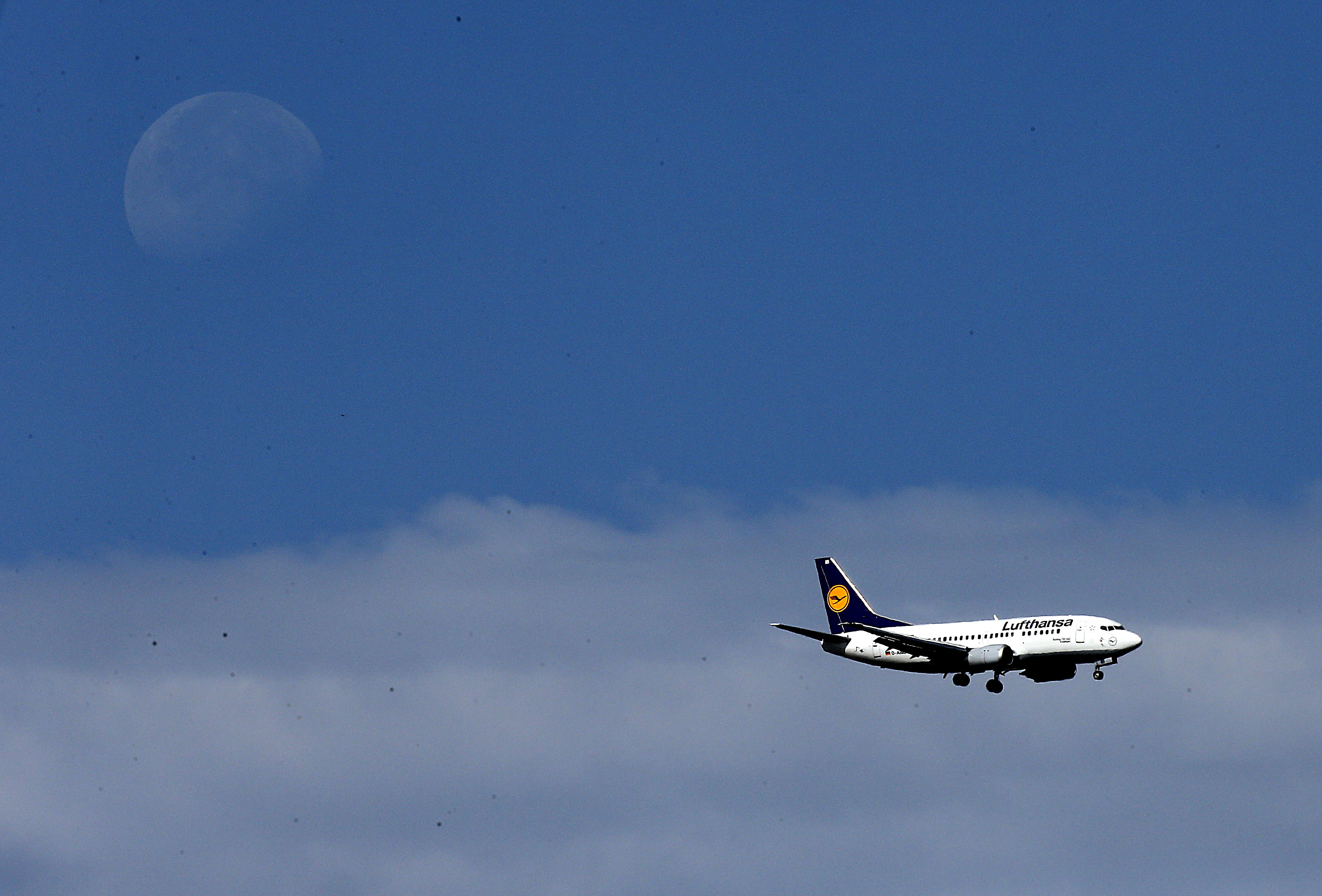 Το ιπτάμενο προσωπικό της Lufthansa κήρυξε 24ωρη απεργία για την Παρασκευή