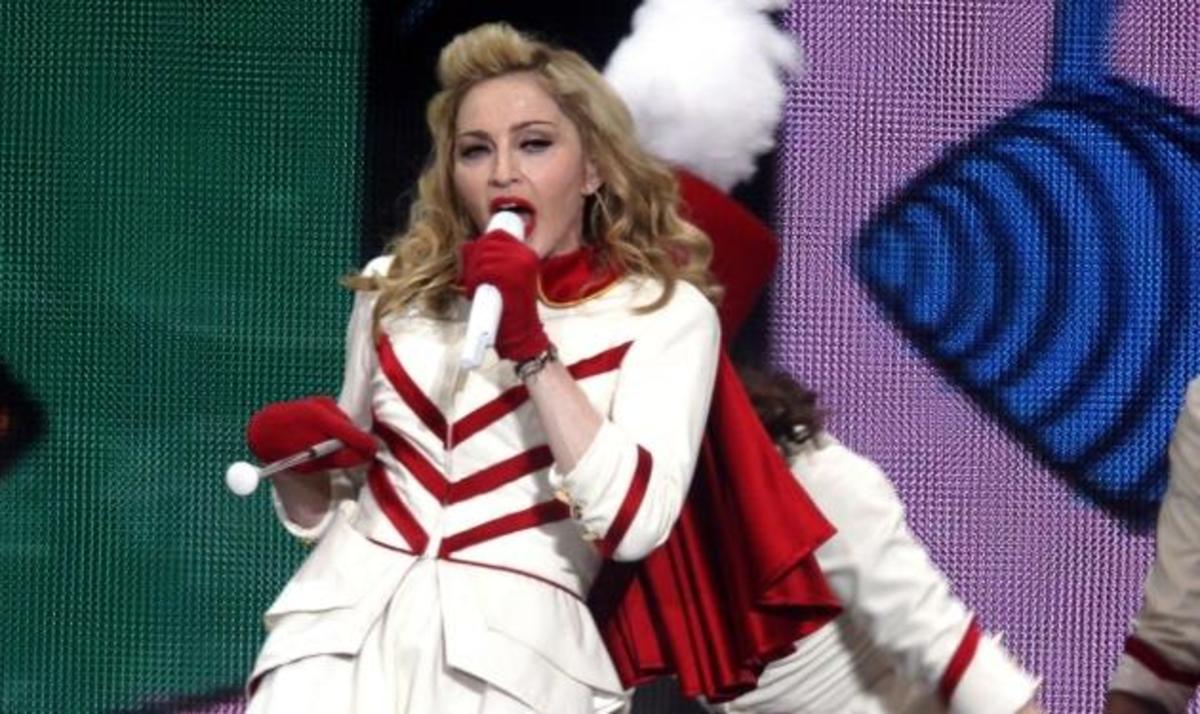 Η Madonna αποστειρώνει τα ρούχα της ύστερα από κάθε εμφάνιση, από φόβο για… κλοπή DNA!